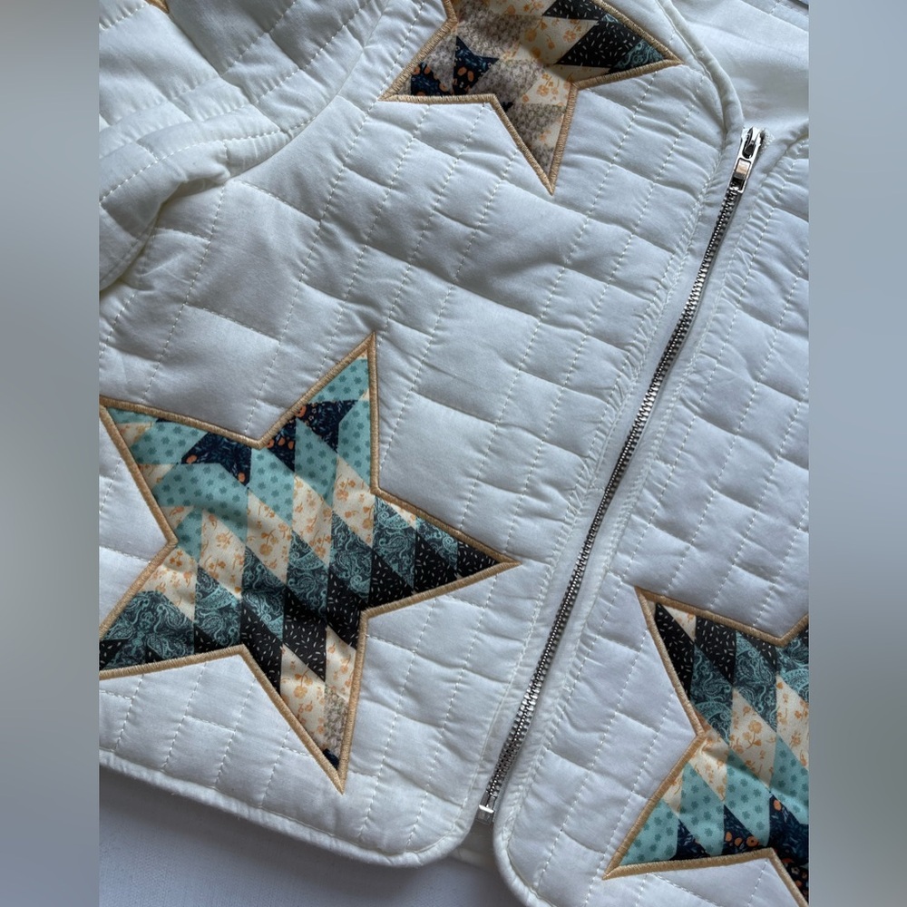 Blue b Women's Star Embroidered Quilted Jacket - Picture 4 of 11
